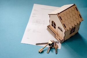 Read more about the article How Legal Consultants Help Individuals with Property and Family Disputes